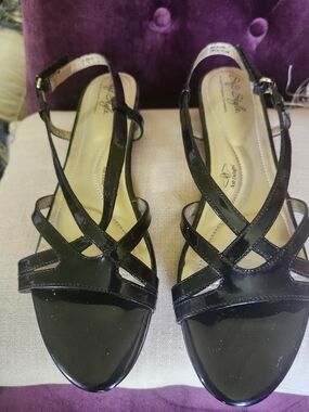 Hush Puppies Black Patent Crisscross Slingback Sandals